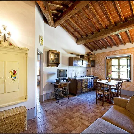 Sleeps 4 Pool Wifi